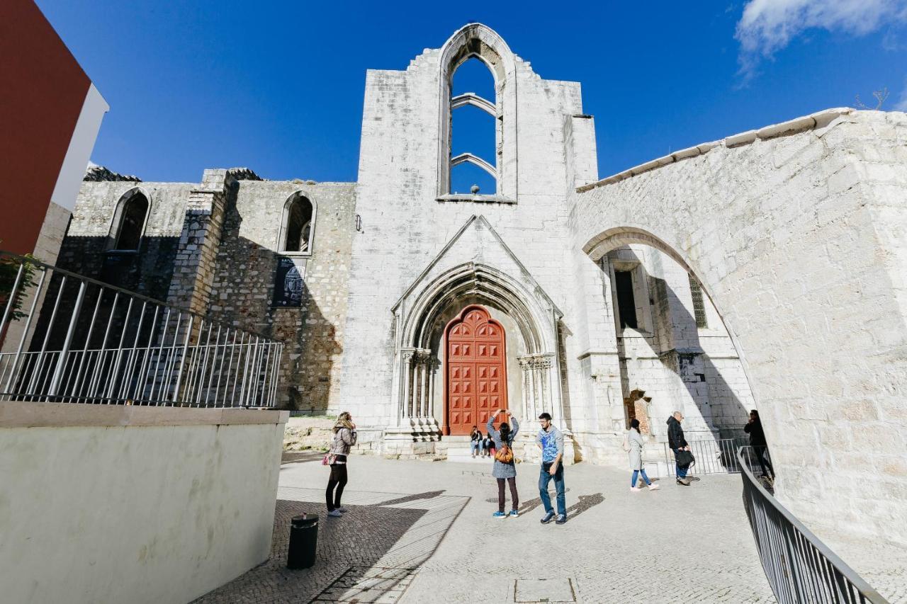 Carmo Apartments Lisbona Esterno foto